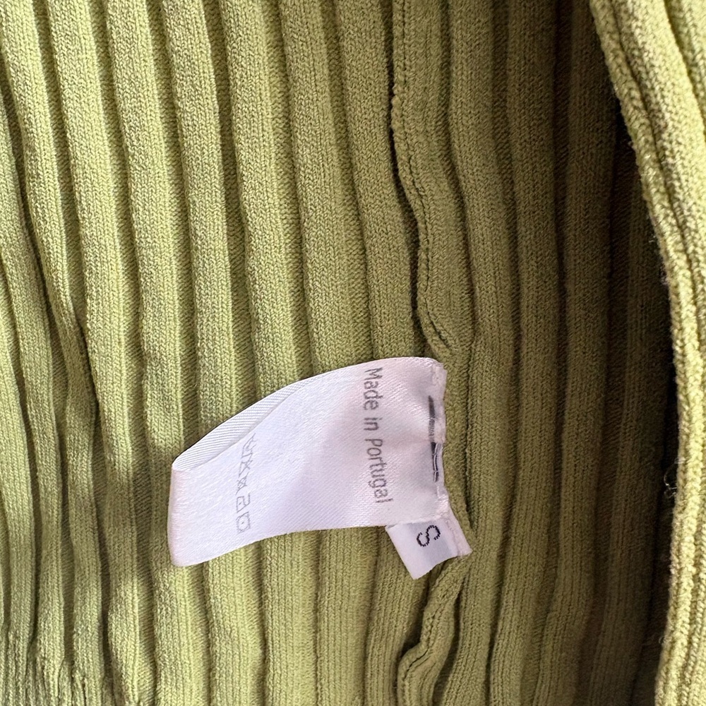 Green Ribbed Knit Top - Picture 5 of 6